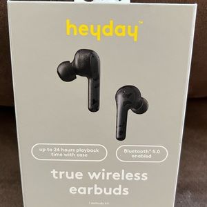 Heyday earbuds